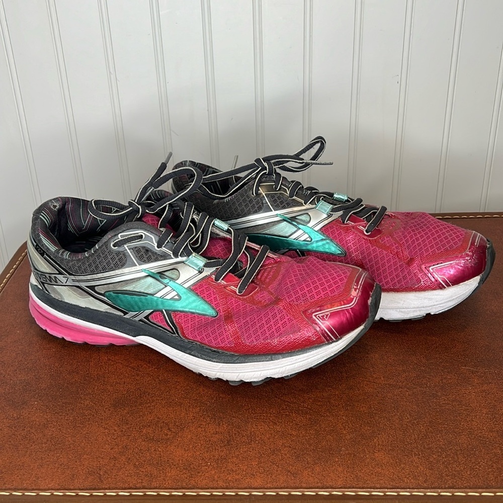 Brooks Ravenna 7 Running Shoes Size 9.5